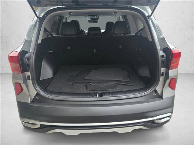 Used 2023 Kia Seltos S image 7