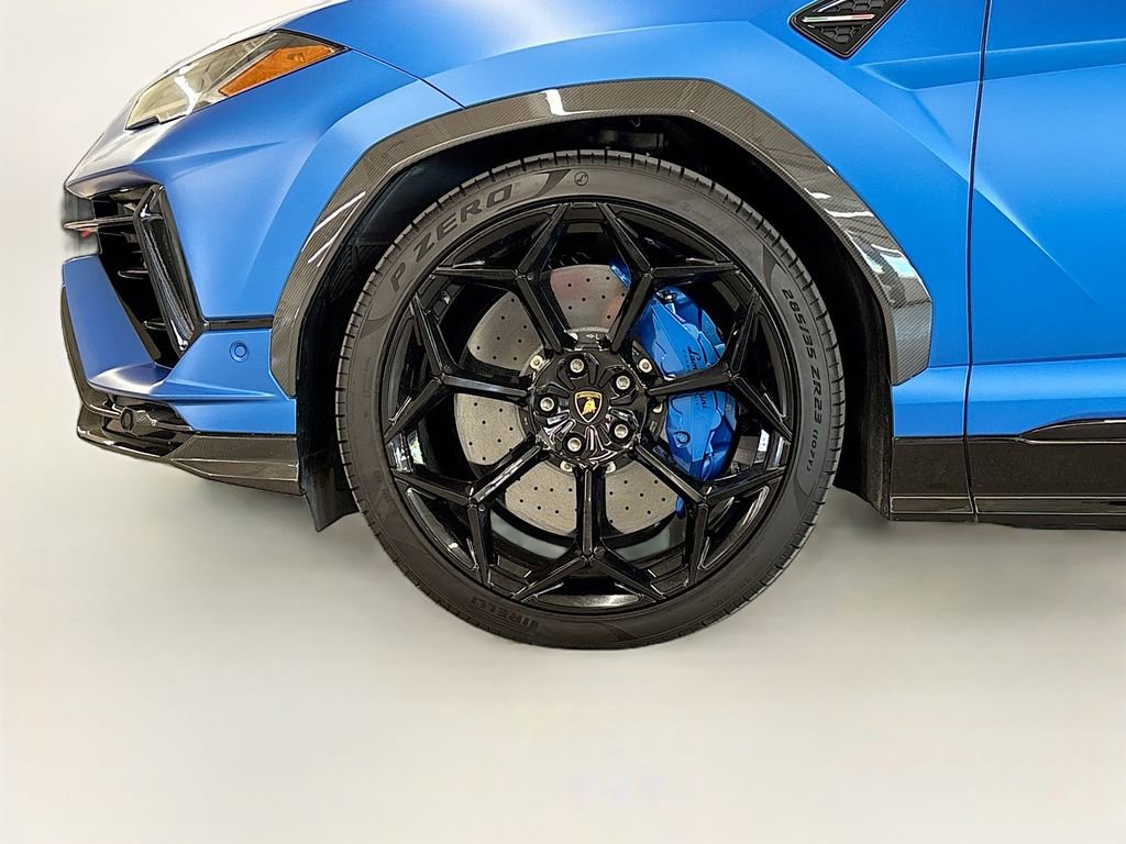 Used 2023 Lamborghini Urus Performante image 32