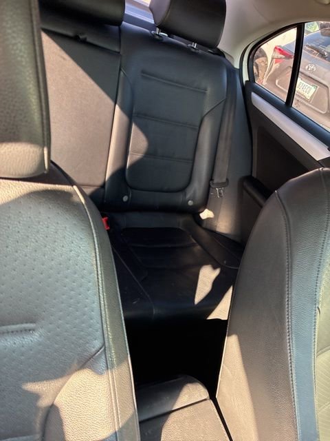 Used 2014 Volkswagen Jetta SE image 12