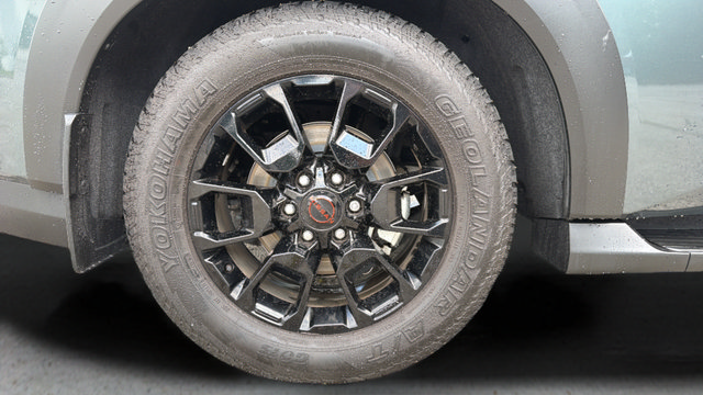 Used 2025 Nissan Armada PRO-4X AWD/4WD image 50