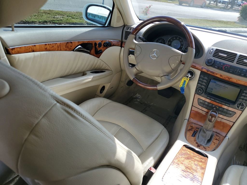 Used 2006 Mercedes-Benz E 350 4MATIC Sedan image 21