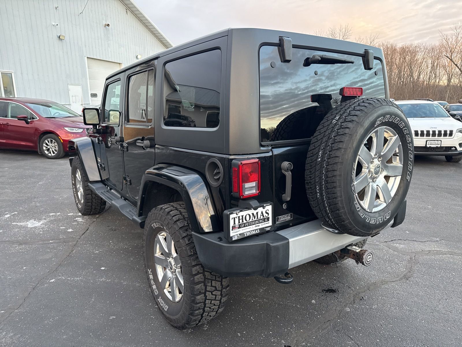 Used 2015 Jeep Wrangler Unlimited Sahara w/ Connectivity Group image 5