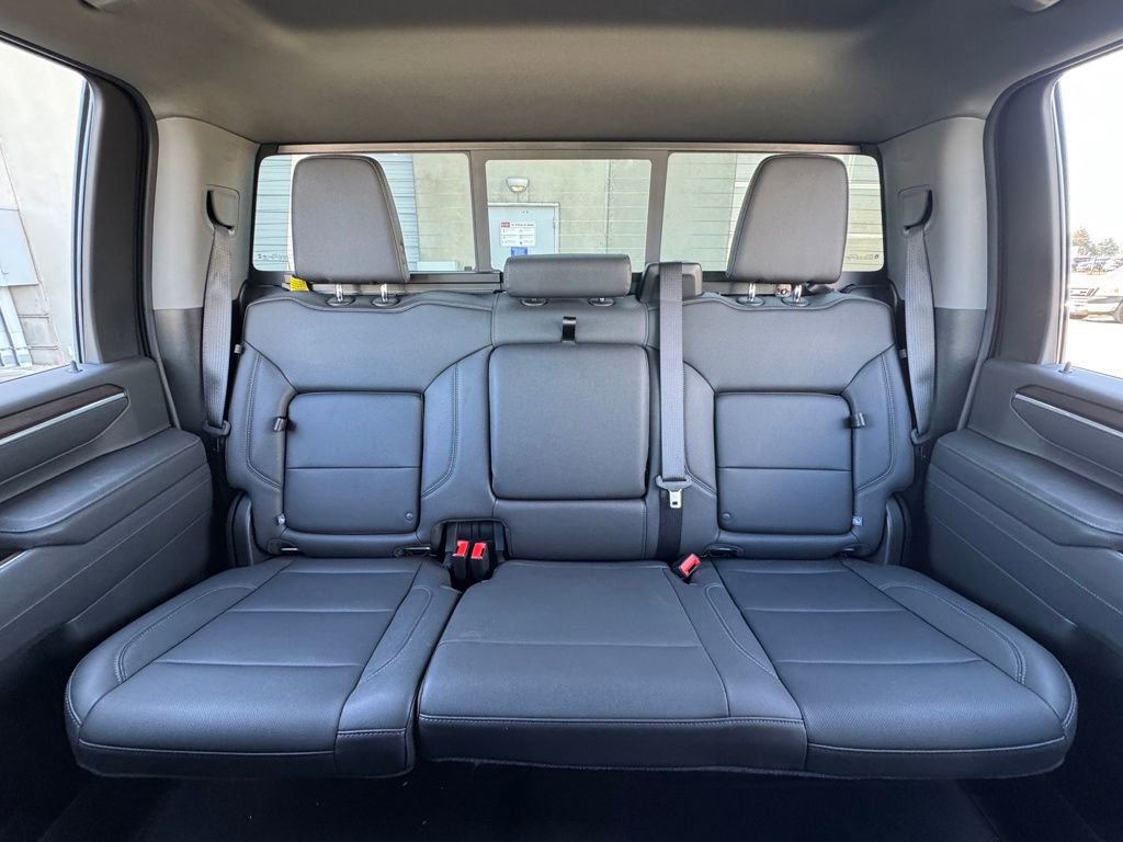 Used 2026 GMC Sierra 2500 SLT w/ SLT Premium Package image 27