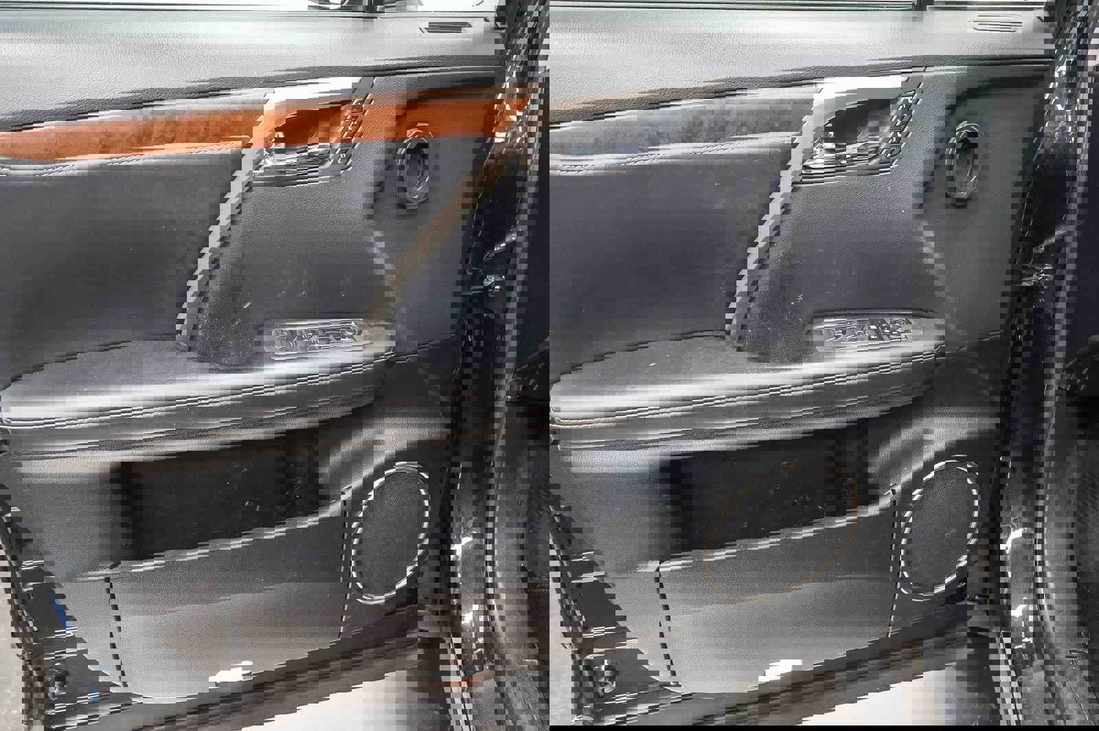 Used 2021 Lexus RX 450hL AWD w/ Premium Package image 22