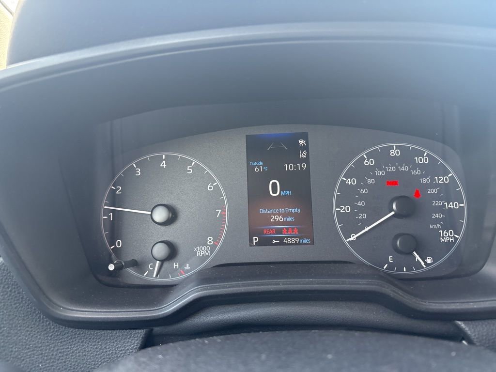 Used 2023 Toyota Corolla Cross LE image 16