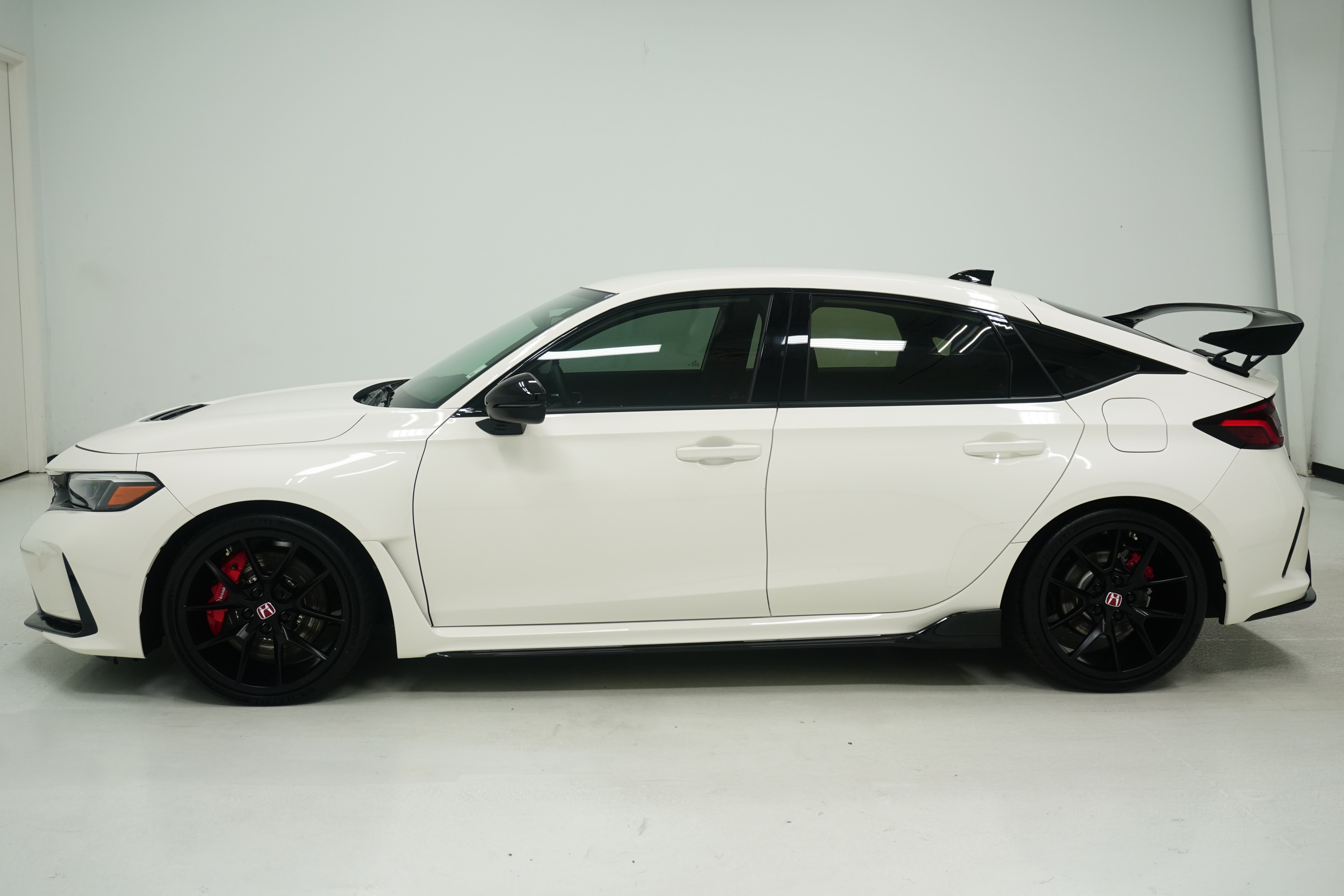 Used 2025 Honda Civic Type R image 7