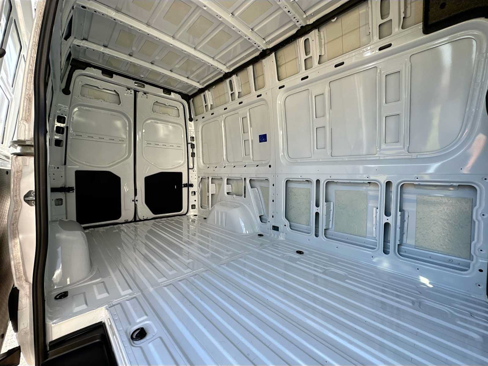 Used 2025 Mercedes-Benz Sprinter 2500 image 26