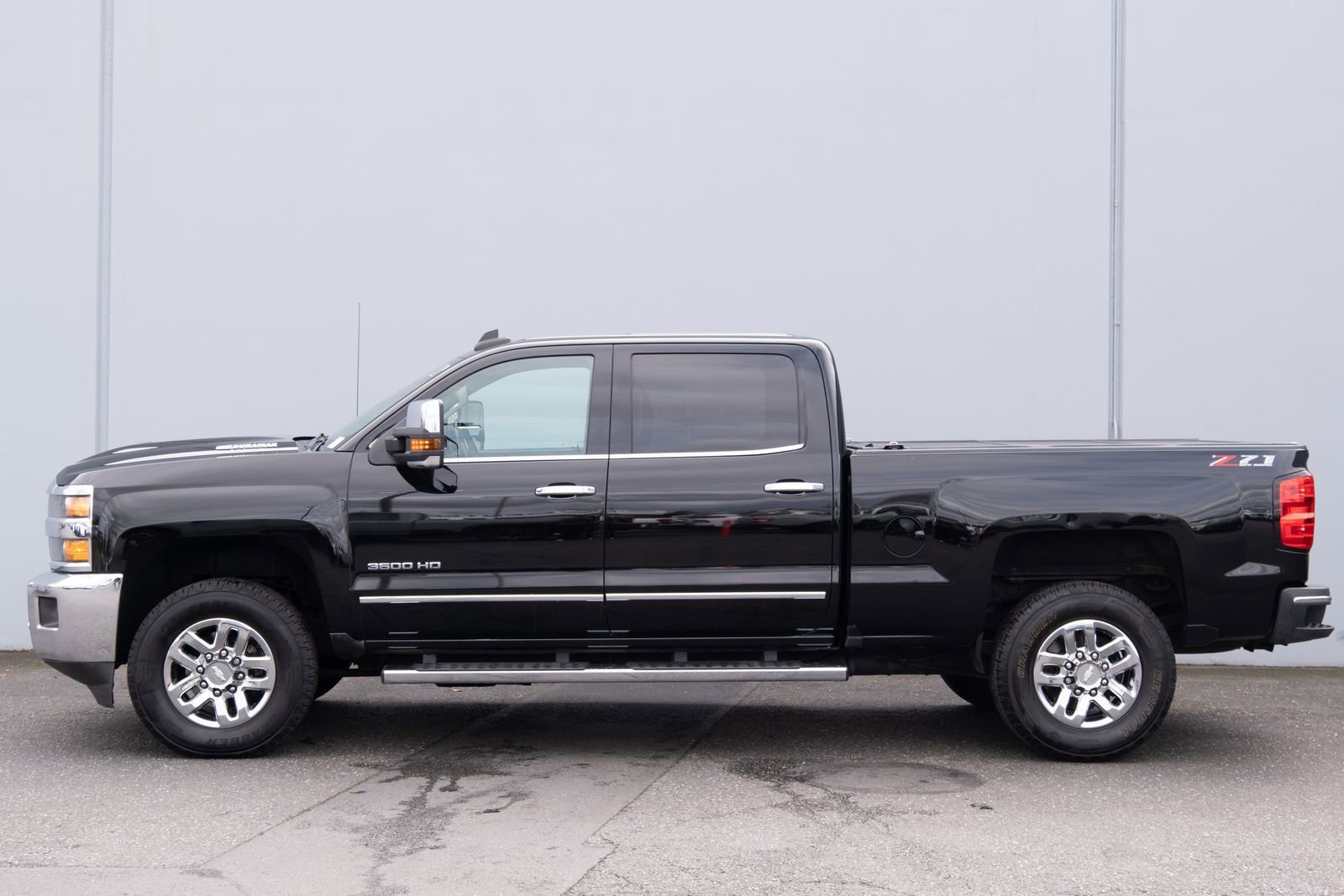 Used 2019 Chevrolet Silverado 3500 LTZ w/ LTZ Plus Package image 29