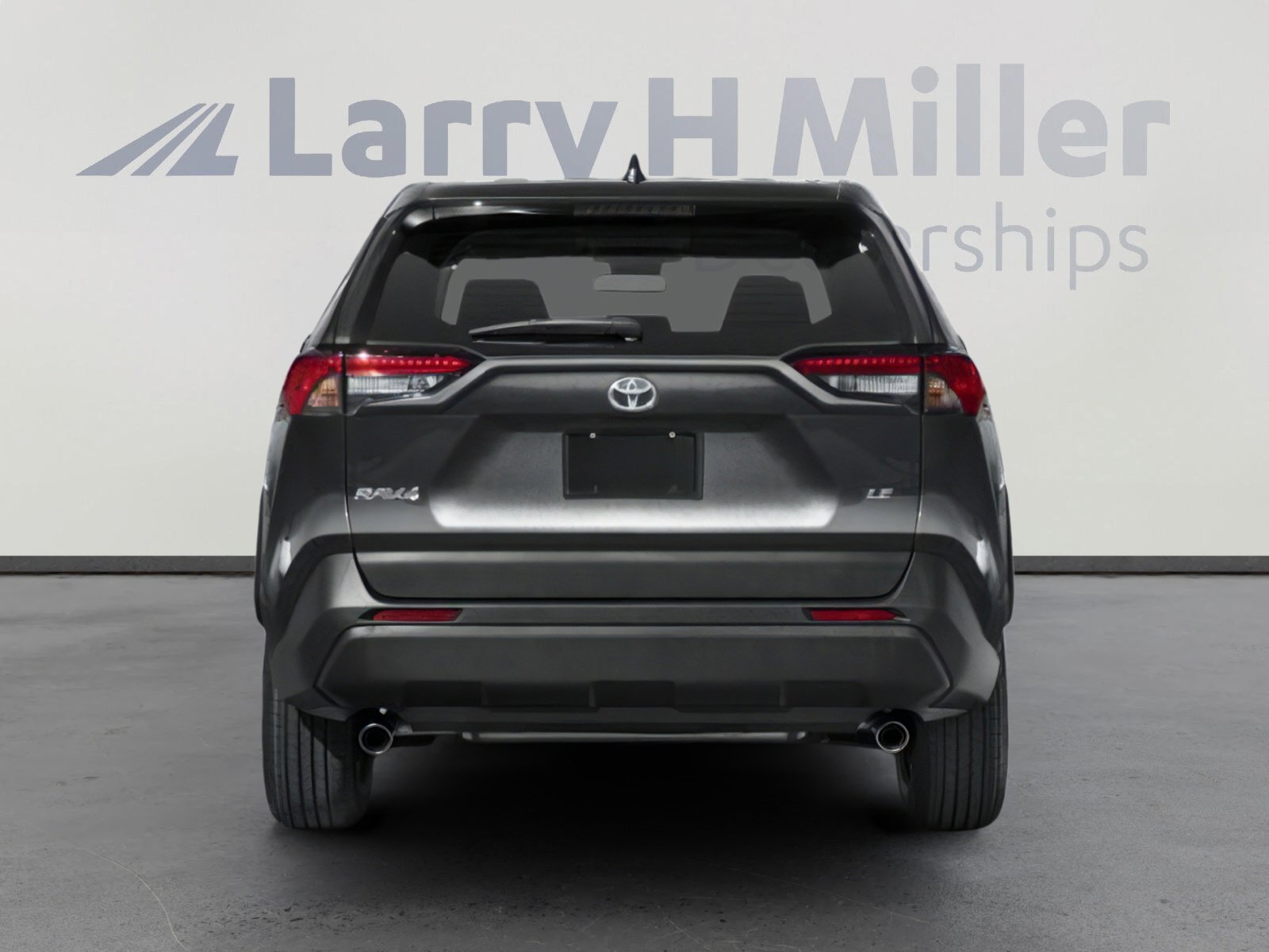 Used 2023 Toyota RAV4 LE image 5