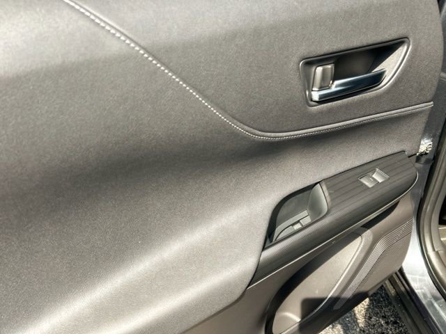 Used 2023 Toyota Venza XLE image 19
