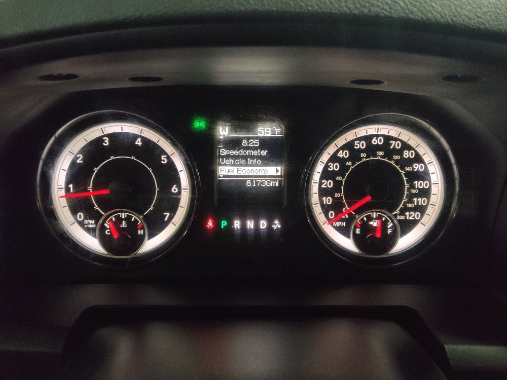 Used 2018 RAM 1500 Classic SLT AWD/4WD image 23