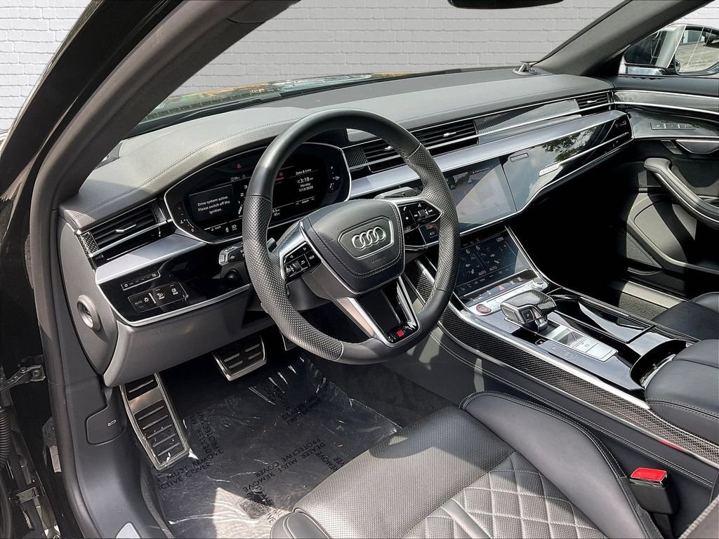 Used 2022 Audi S8 w/ S8 Executive Package AWD/4WD image 15
