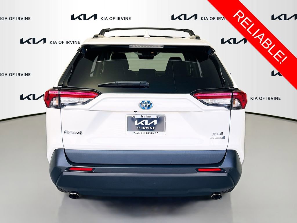 Used 2021 Toyota RAV4 XLE Premium image 6