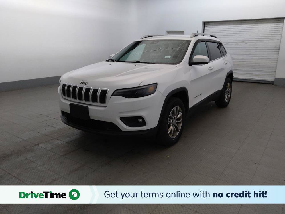 Used 2019 Jeep Cherokee Latitude Plus w/ Cold Weather Group AWD/4WD image 1