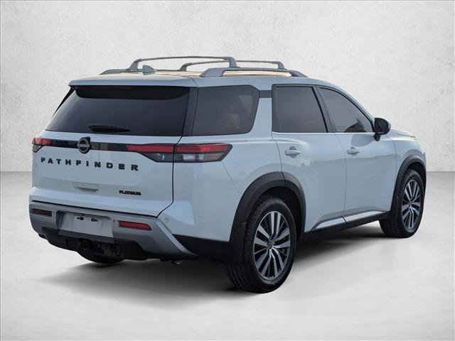 Used 2022 Nissan Pathfinder Platinum w/ Cargo Package FWD image 5