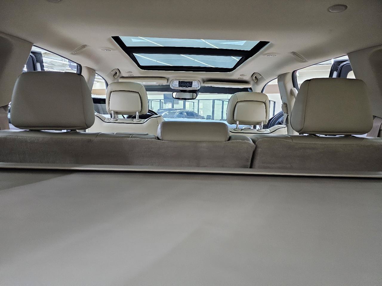 Used 2018 Jeep Grand Cherokee Overland RWD image 14