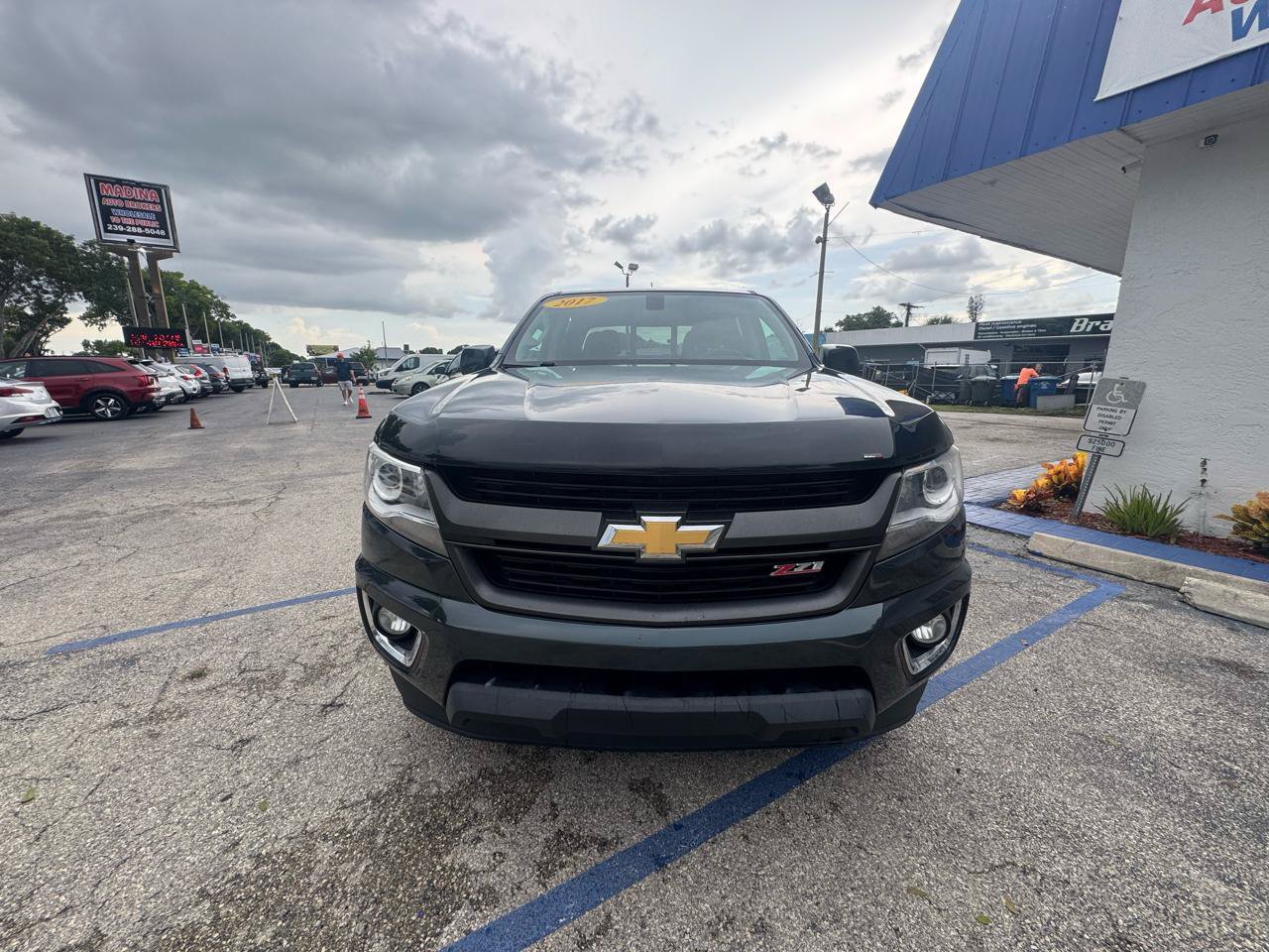 Used 2017 Chevrolet Colorado Z71 AWD/4WD image 3