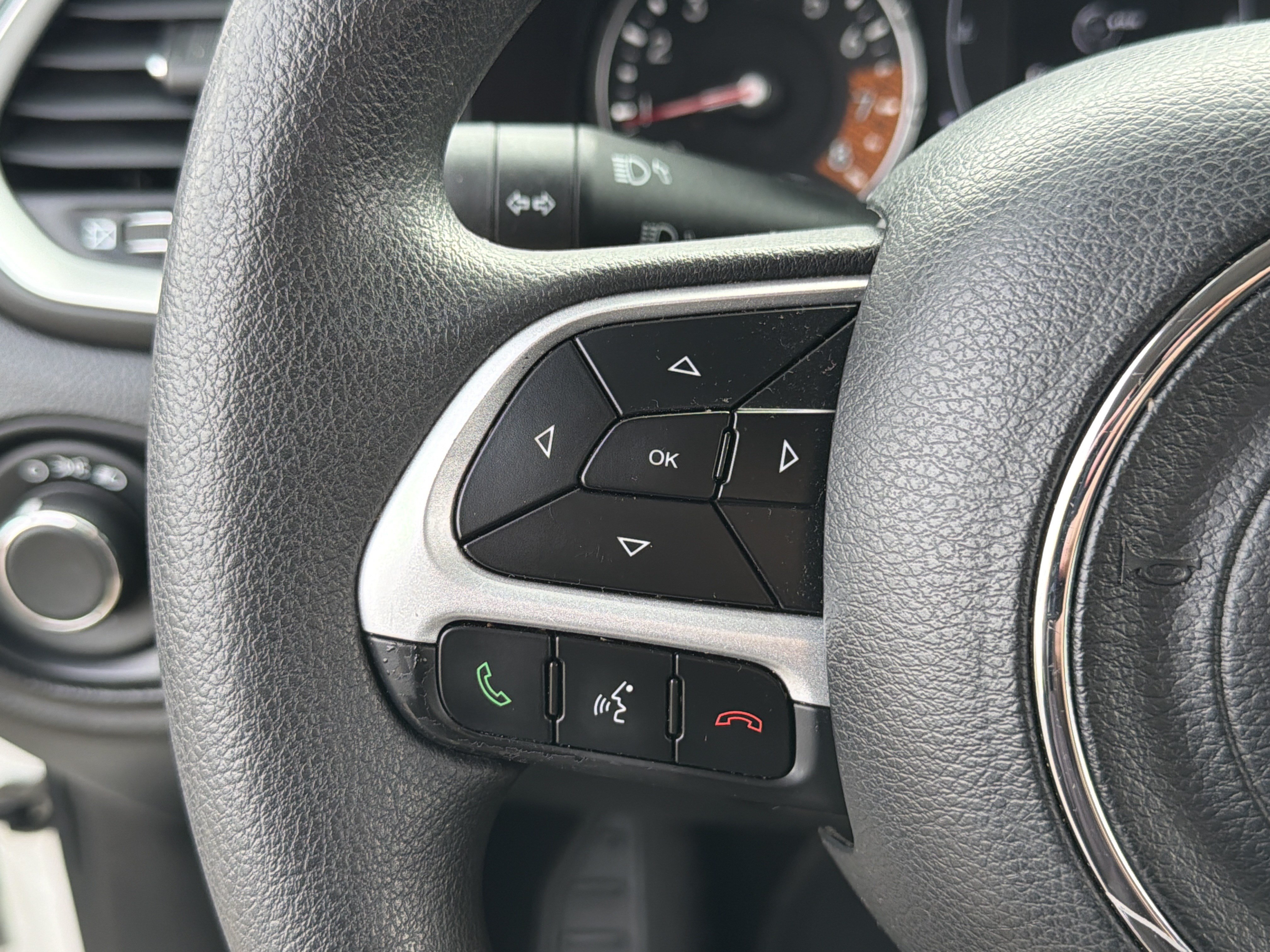 Used 2020 Jeep Renegade Sport w/ Sport Appearance Group FWD image 15