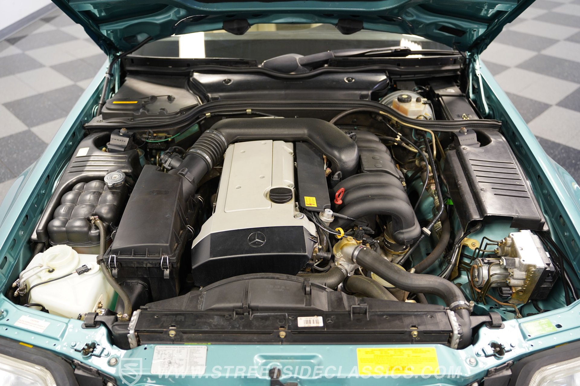 Used 1995 Mercedes-Benz SL 320 image 3