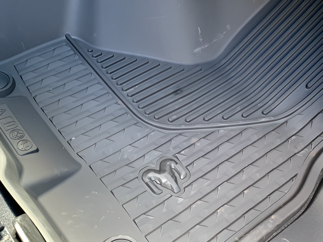New 2025 RAM 2500 Big Horn AWD/4WD image 38