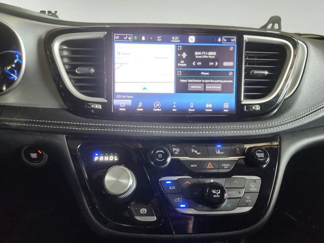 Used 2021 Chrysler Pacifica Touring-L w/ S Appearance Package FWD image 15