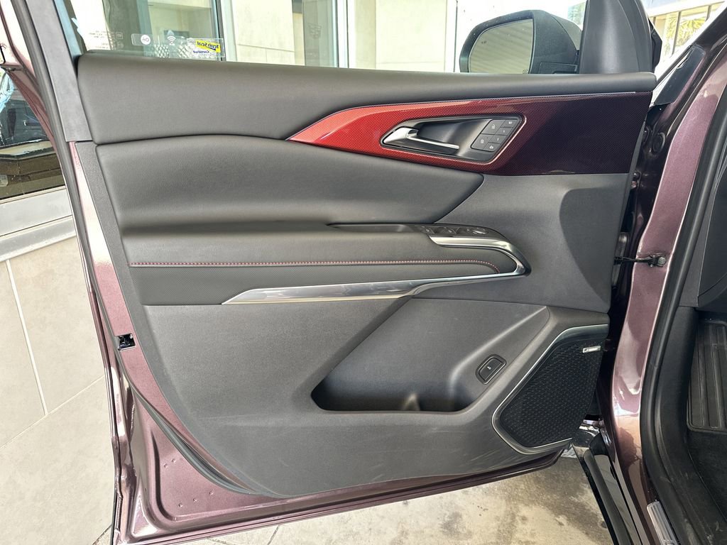 Certified 2024 Chevrolet Traverse RS image 11