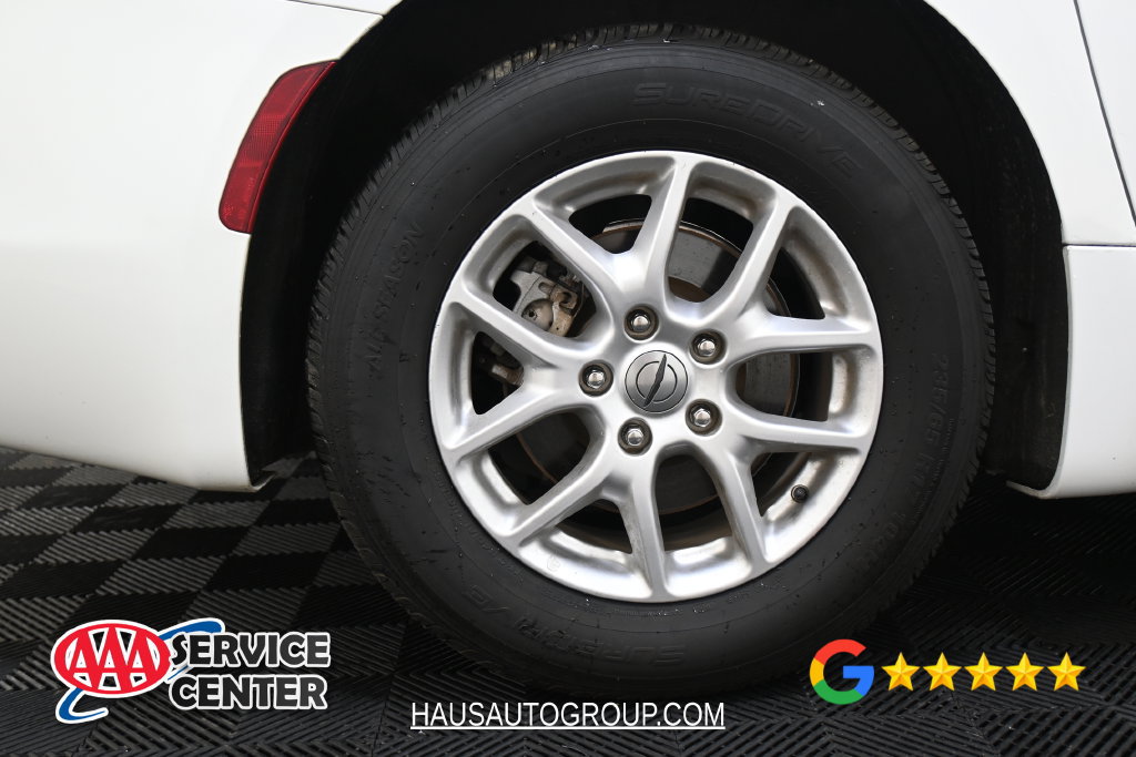 Used 2023 Chrysler Voyager LX FWD image 36