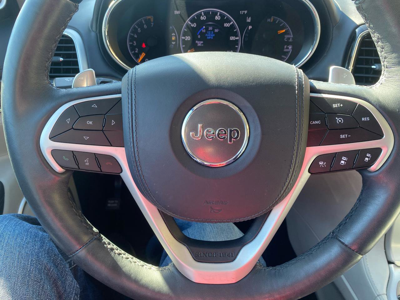 Used 2019 Jeep Grand Cherokee Summit AWD/4WD image 18