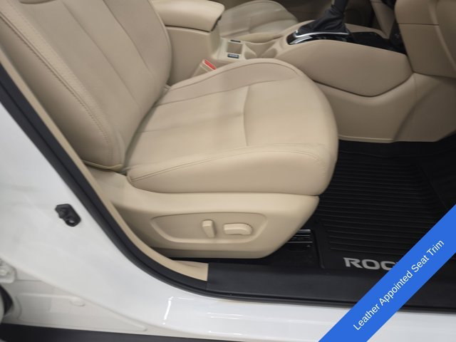 Used 2019 Nissan Rogue SL w/ Premium Package FWD image 10