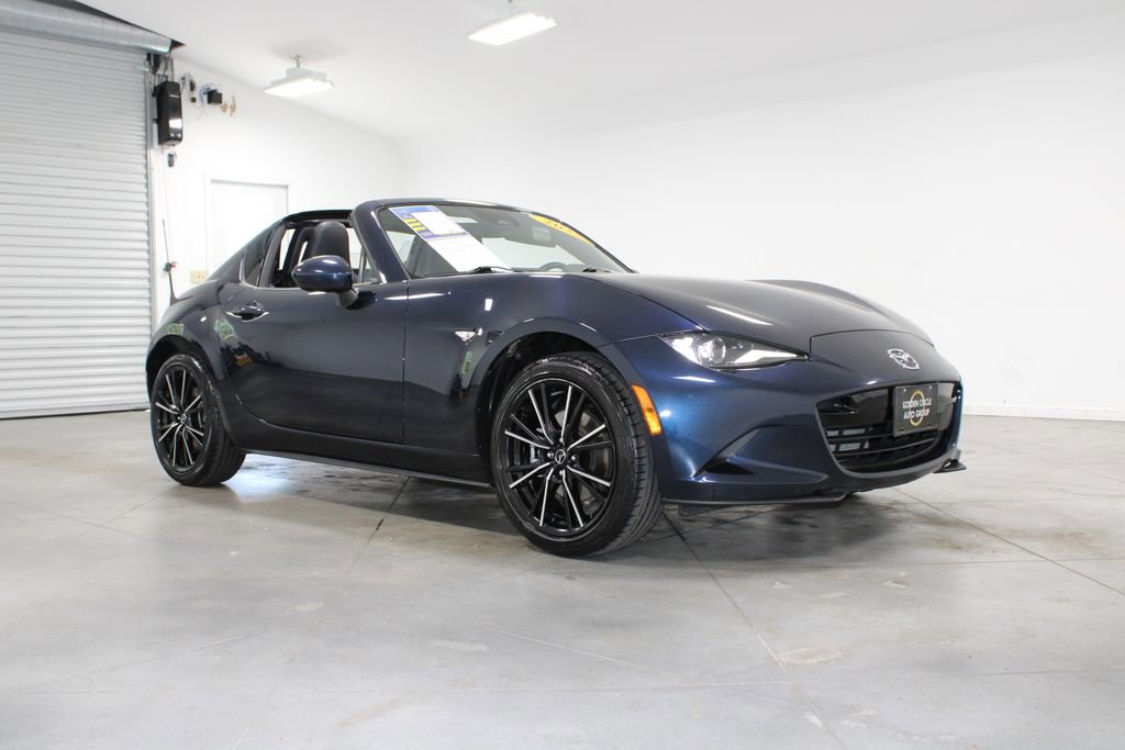 Used 2025 MAZDA MX-5 Miata RF Grand Touring image 12