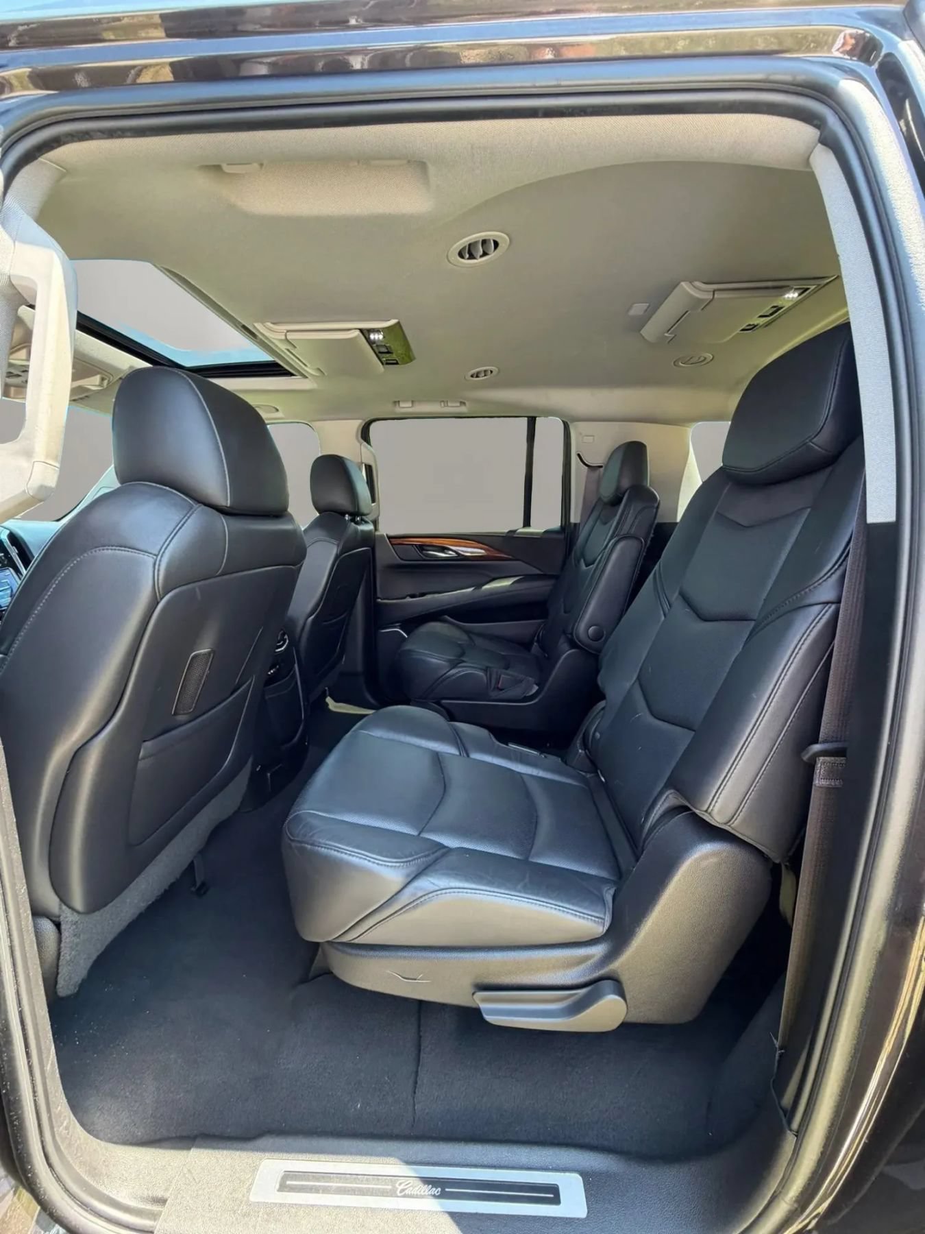 Used 2015 Cadillac Escalade ESV Premium AWD/4WD image 11