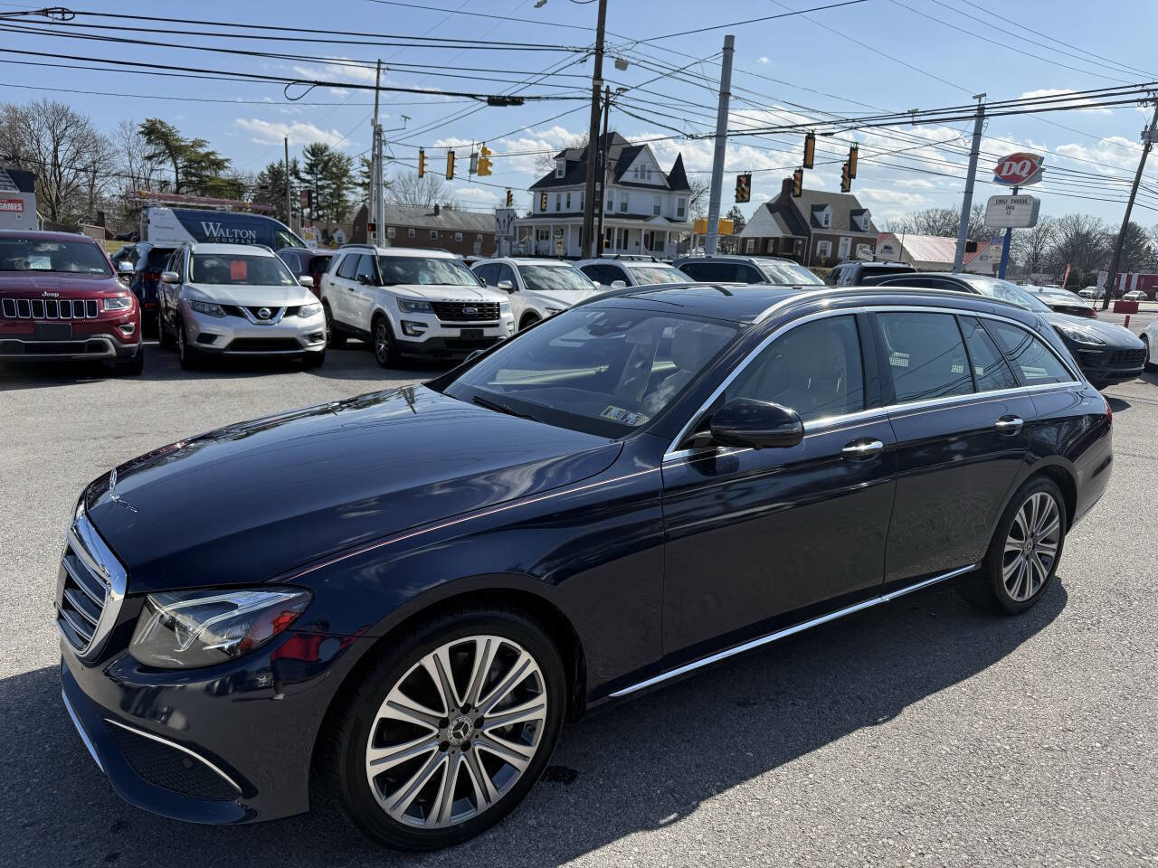 Used 2019 Mercedes-Benz E 450 4MATIC Wagon w/ Premium Package image 1