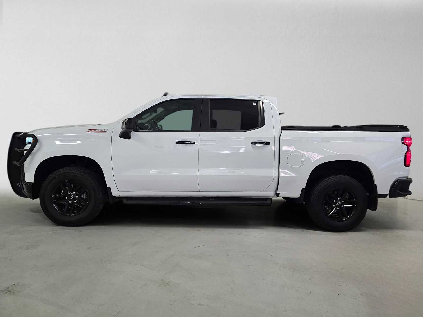 Used 2020 Chevrolet Silverado 1500 LT Trail Boss AWD/4WD image 2
