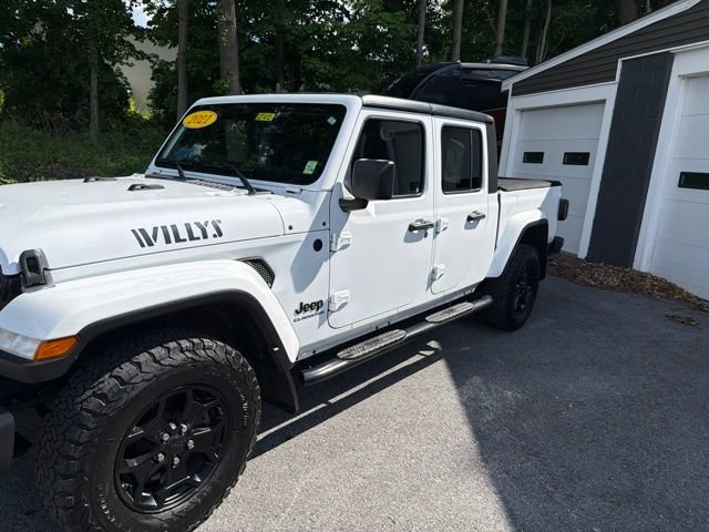 Used 2021 Jeep Gladiator Sport AWD/4WD image 2