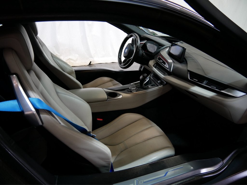 Used 2015 BMW i8 AWD/4WD image 19