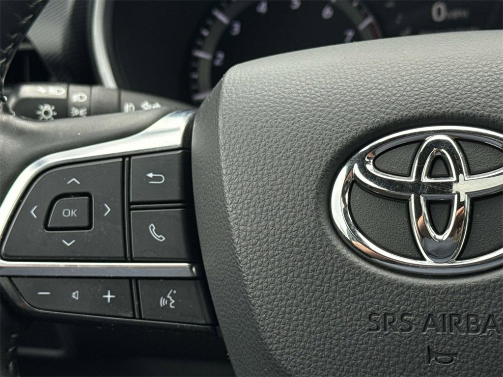 Certified 2021 Toyota Highlander XSE image 11