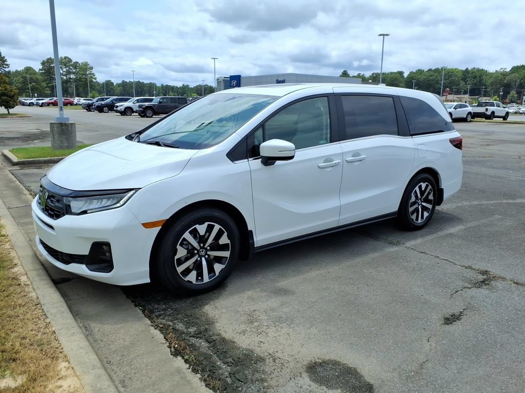 New 2026 Honda Odyssey EX-L image 3