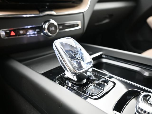 New 2026 Volvo XC60 B5 Plus w/ Protection Package Premier image 12