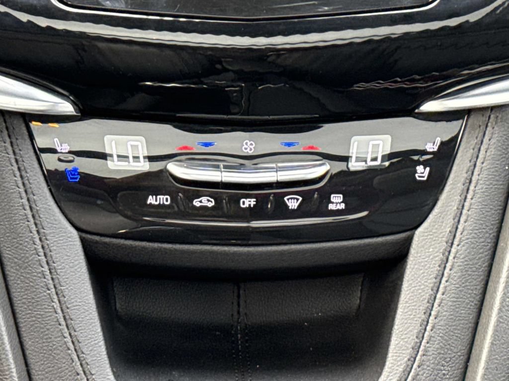 Used 2023 Cadillac XT6 Sport AWD/4WD image 16