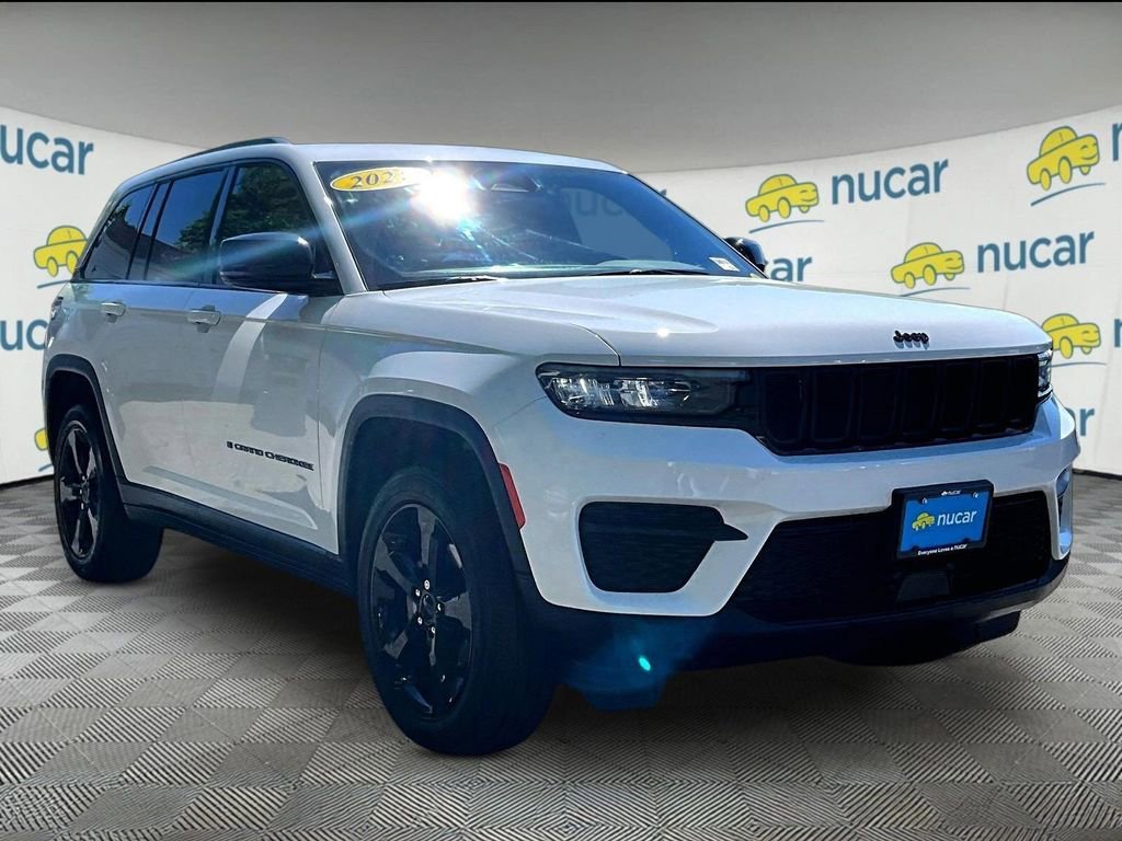 Used 2023 Jeep Grand Cherokee Altitude