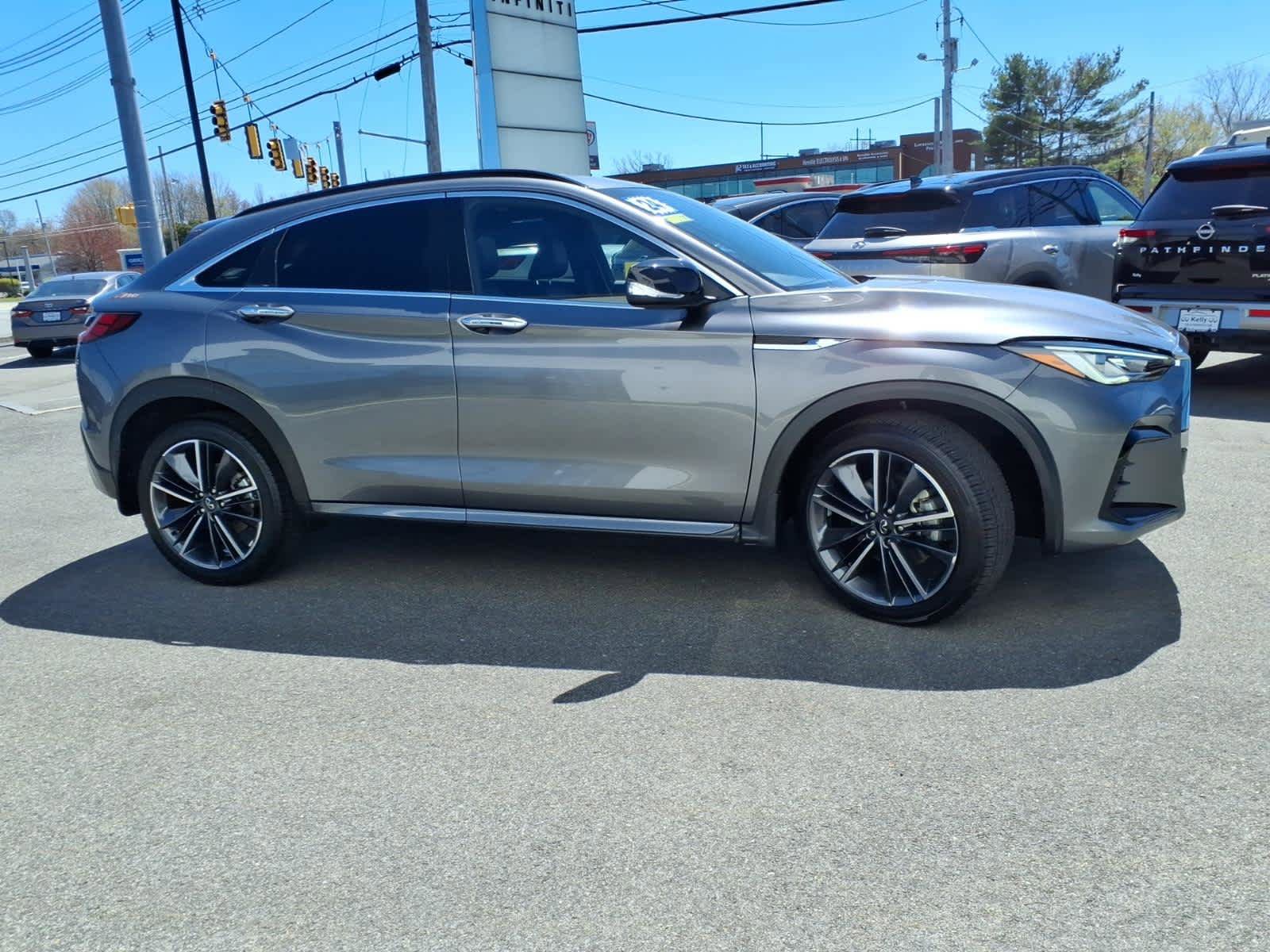 Certified 2024 INFINITI QX55 Luxe w/ Cargo Package AWD/4WD image 4