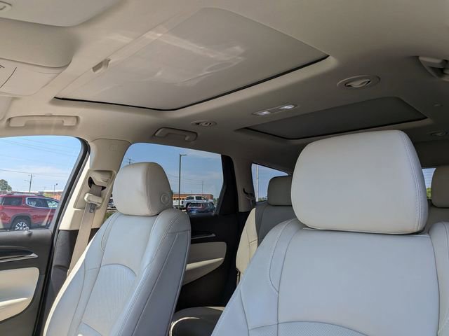 Used 2023 Buick Enclave Essence w/ Experience Buick Package image 17