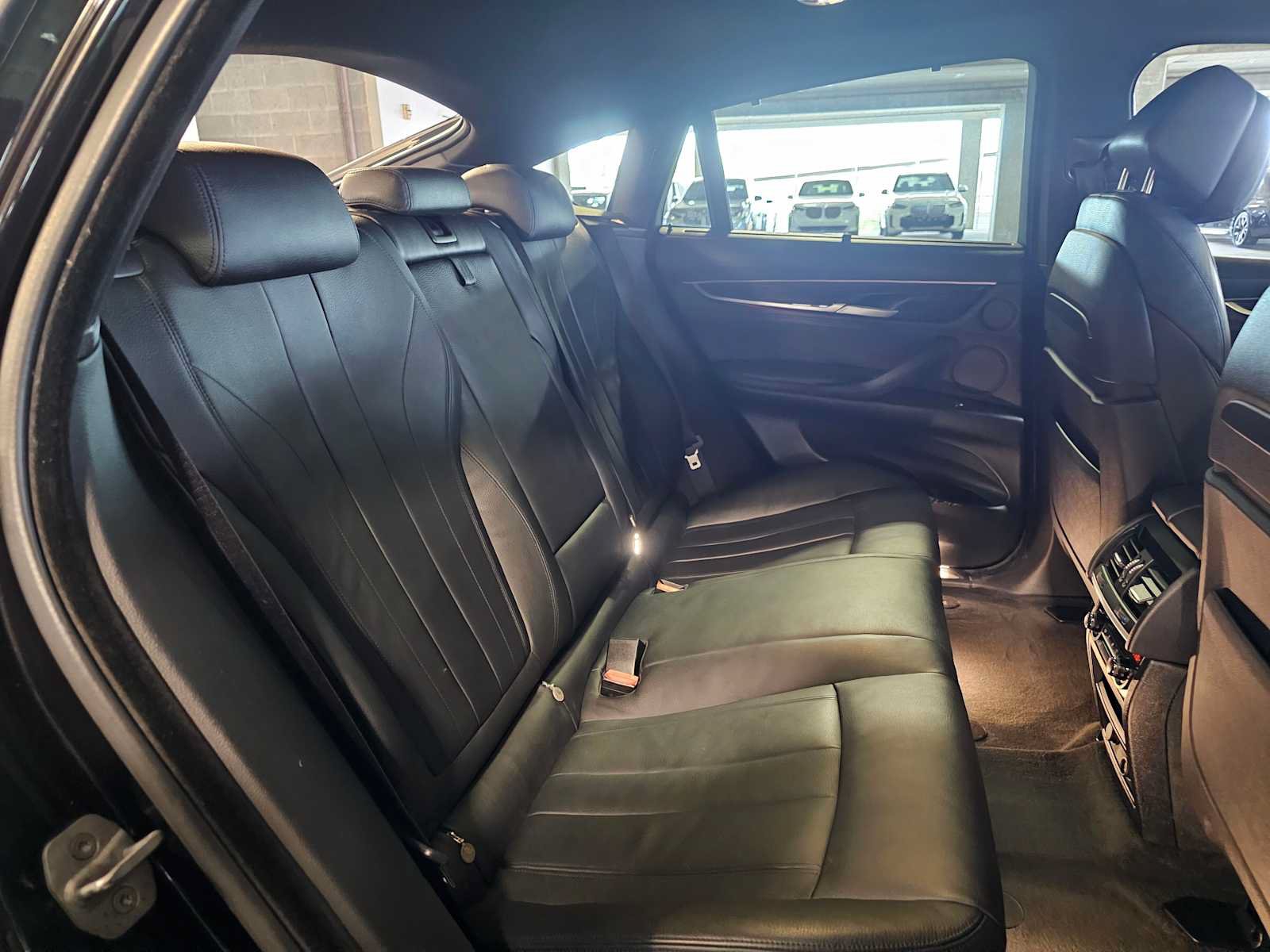 Used 2015 BMW X6 xDrive50i AWD/4WD image 30