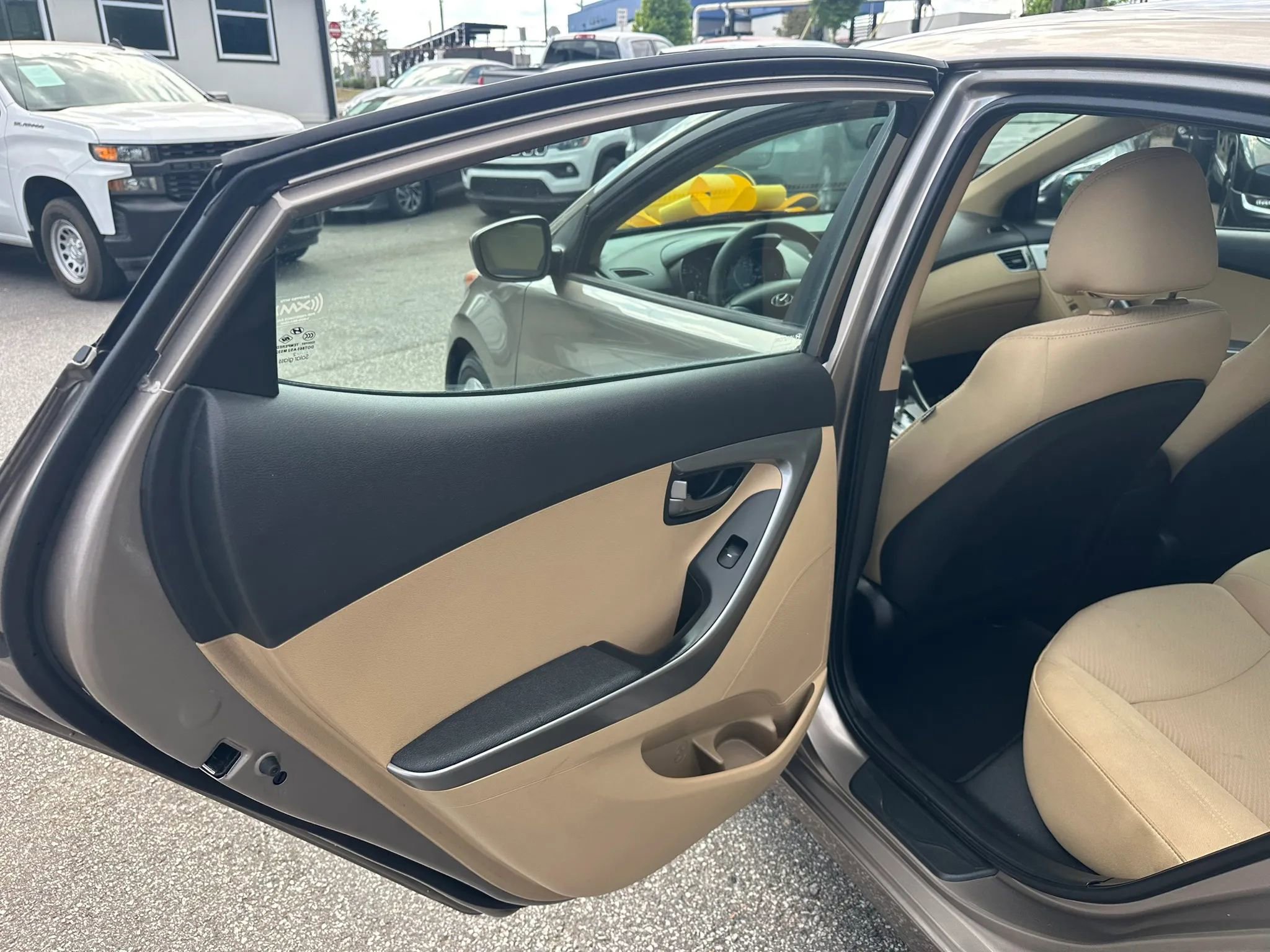 Used 2013 Hyundai Elantra GLS FWD image 18