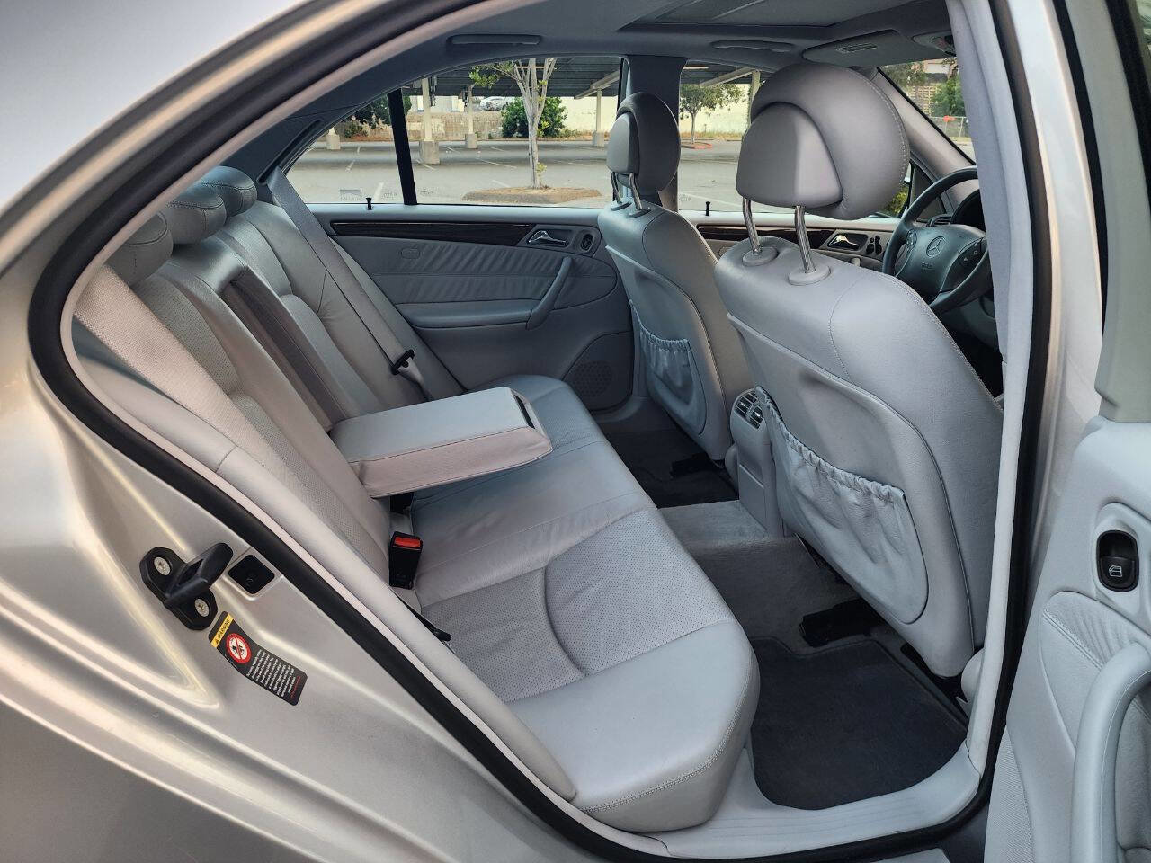 Used 2001 Mercedes-Benz C 320 Sedan image 20