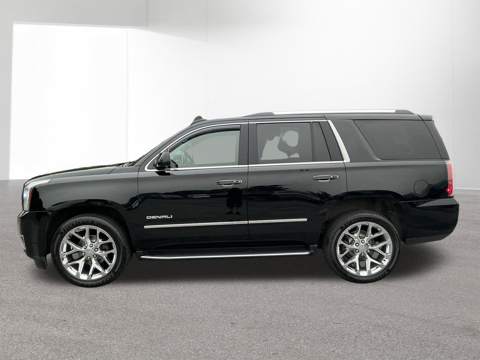 Used 2019 GMC Yukon Denali w/ Open Road Package AWD/4WD image 6