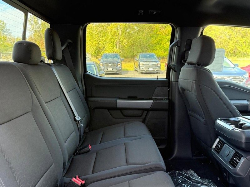 New 2025 Ford F150 XLT w/ Equipment Group 302A MID image 5