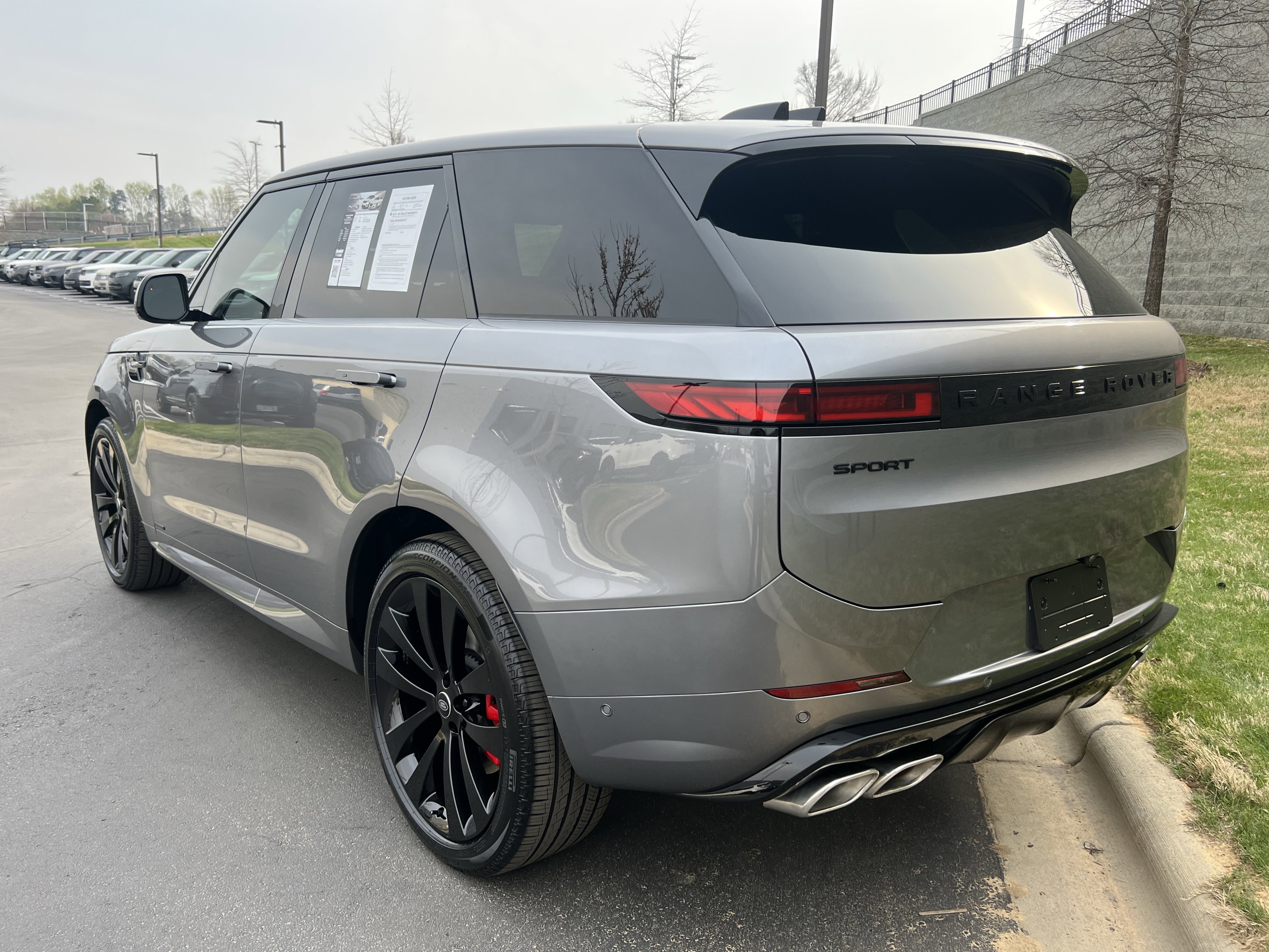 Certified 2025 Land Rover Range Rover Sport Autobiography AWD/4WD image 5