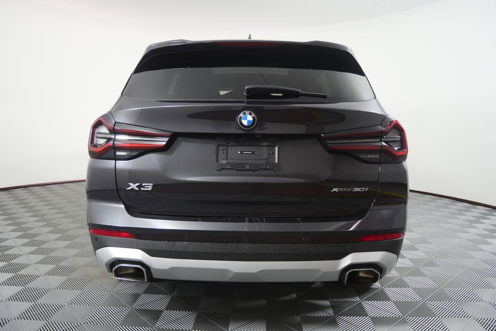 Used 2024 BMW X3 xDrive30i AWD/4WD image 4