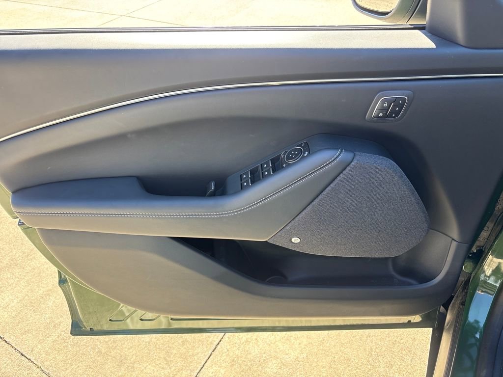 Certified 2025 Ford Mustang Mach-E Premium image 15